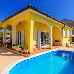Villa Sweet, Vodnjan